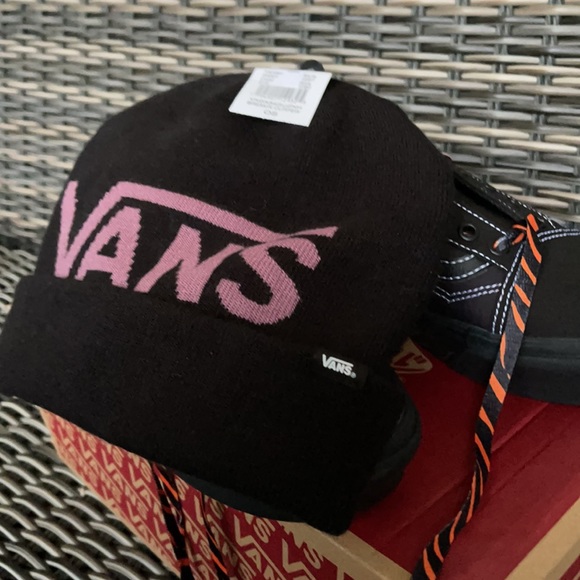 VANS BREAKIN CURFEW - Picture 15 of 16